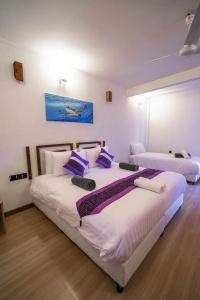 Lilac Stay Rasdhoo - 2