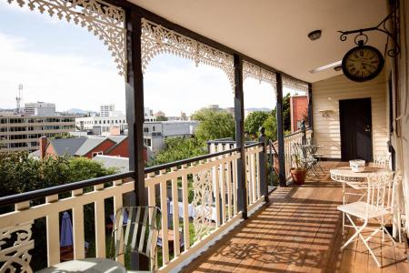 Montacute Boutique Bunkhouse - 3