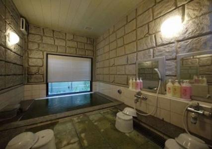 Route-Inn Tokoname Ekimae - 8