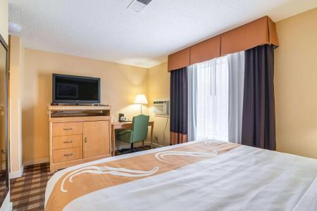 Quality Inn - 29
