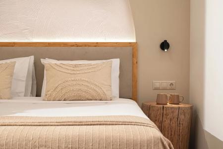 Elea Suites & Residences - 210