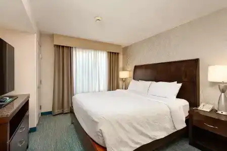 Hilton Garden Inn - 76