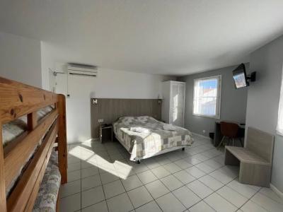 Hôtel Les Arcades - 28