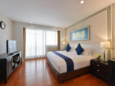 Centre Point Silom - 8