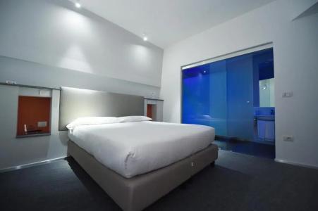 Executive Inn Boutique - 31