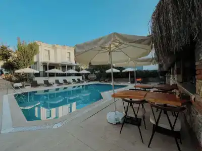 Marla Suit Hotel - 24