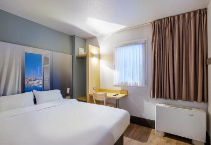 b&b hôTel Frejus Puget-Sur-Argens - 4