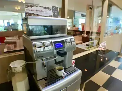 Trat Center - 16