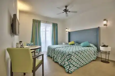 db San Antonio + Spa All Inclusive - 32