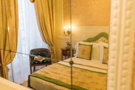 Bernini Palace - 29