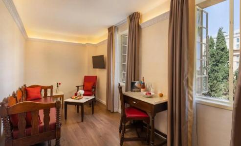 Ymca Three Arches - 4