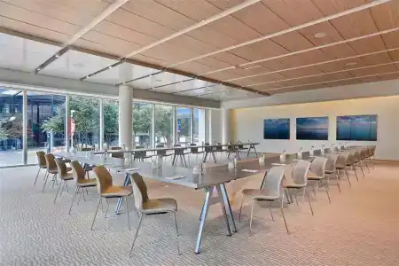 Hall Arts, Dallas, Curio Collection By Hilton - 19