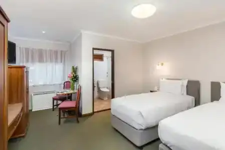 Adelaide Inn - 33