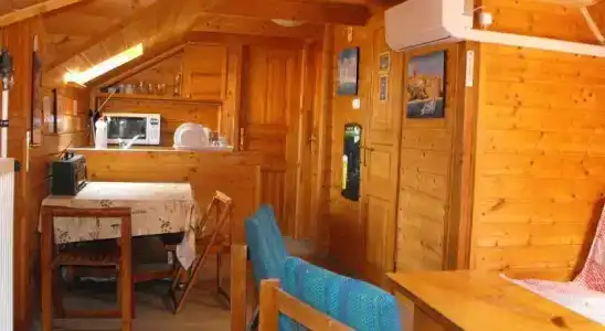 Hungaria Guesthouse - 13
