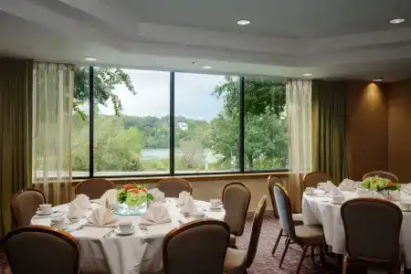 Holiday Inn Austin -Town Lake, An Ihg - 41