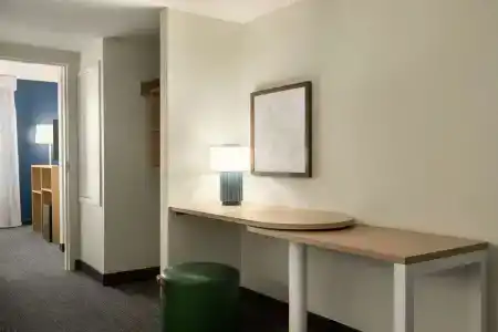 Country Inn & Suites by Radisson Near Universal - 40