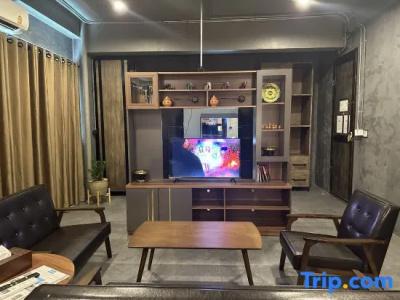 Premier Hostel Chiang Mai - 67