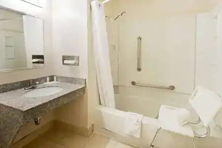 Super 8 by Wyndham/White Sands Area - 23