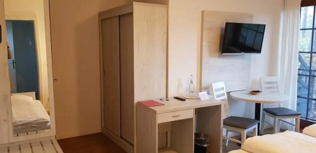 & Restaurant Lindengarten - 27