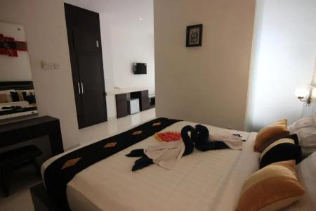 The Diana Suite - 69
