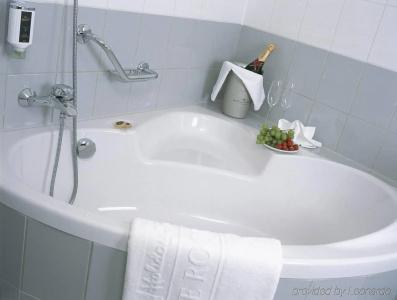Holiday Inn Prague, An Ihg - 9
