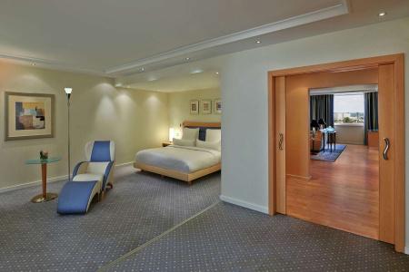 Hilton Düsseldorf - 47