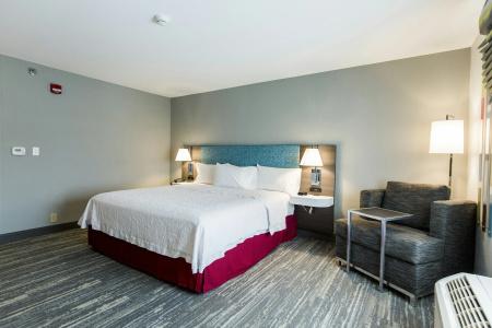 Hampton Inn - 33