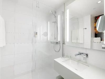 Mercure Düsseldorf Zentrum - 60