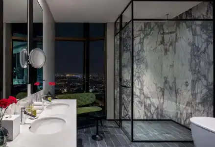 DoubleTree by Hilton Dubai M Square & Residences - 13