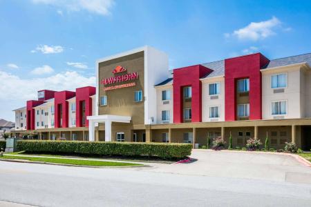 Hawthorn Suites by Wyndham DFW Airport North - 0
