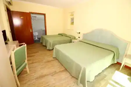 Siesta - 28