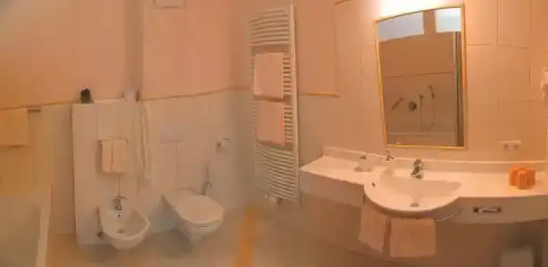 Olympia - 10