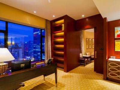 Celebrity City - 6