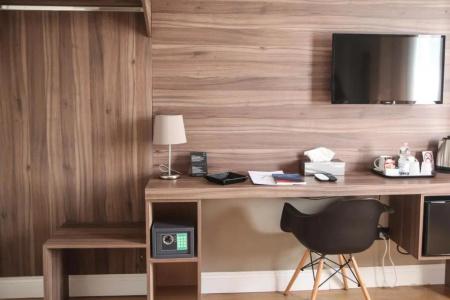 7th Floor Suite - 57