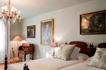 Hacienda de Abajo-Adults Only - 93