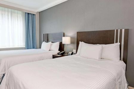 Wyndham Garden Long Island City - 28