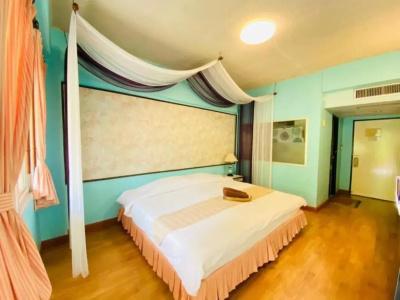 Riviera Resort - 53