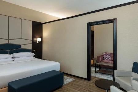 Four Points by Sheraton Production City - 45