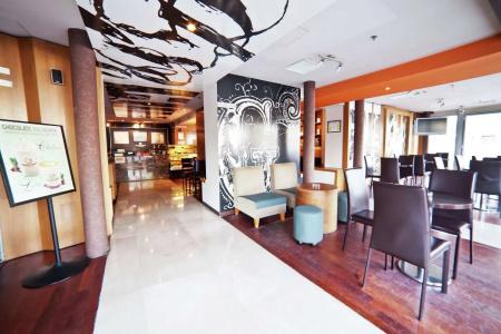 DoubleTree by Hilton Bucharest Unirii Square - 1