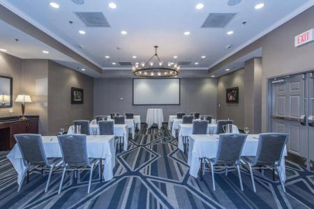 DoubleTree by Hilton North Charleston - Convention Center - 11