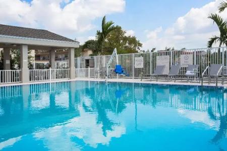 Candlewood Suites Miami Intl Airport - 36Th St, An Ihg - 50