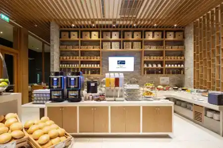 Holiday Inn Express Phuket Patong Beach Central, An Ihg - Sha Plus - 11