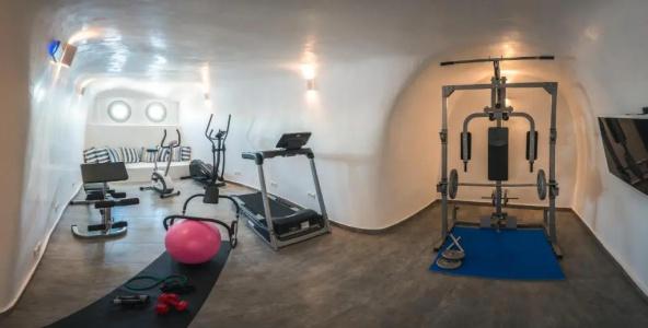 Elite Luxury Suites - 249