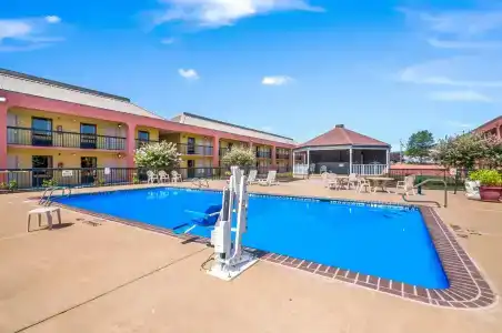 Quality Inn-Central Park Area - 16