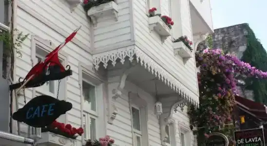 Romantic Mansion - 0