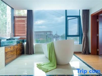 Khum Phucome -Sha Extra Plus - 309