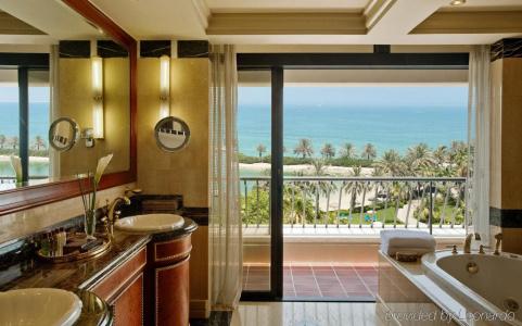 Sheraton Grand Resort & Convention - 31
