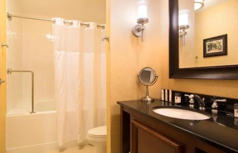 DoubleTree Suites by Hilton - 67