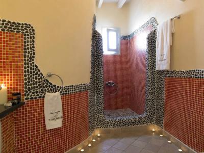 Suites of the Gods Cave Spa - 34