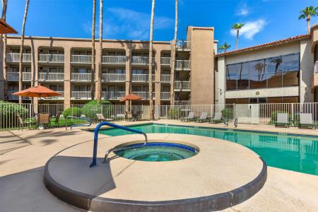 Best Western Plus Thunderbird Suites - 34